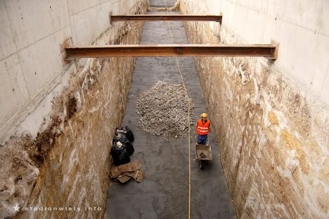 przyszły wjazd do parkingu zlokalizowanego pod trybuną główną