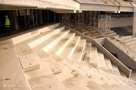 Dolna częśc narożnika po zdjęciu szalunków