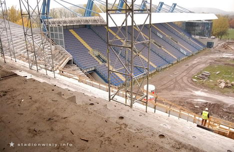 widok ze szczytu trybuny