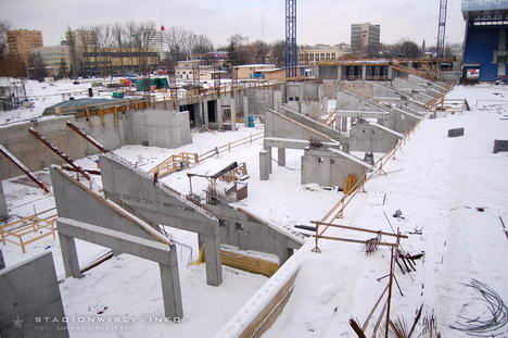 w oczekiwaniu na prefabrykaty....