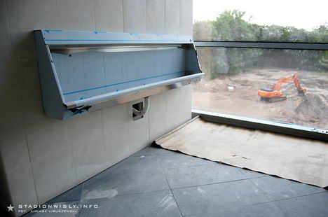 Narożnik południowy: Pisuar z widokiem na błonia